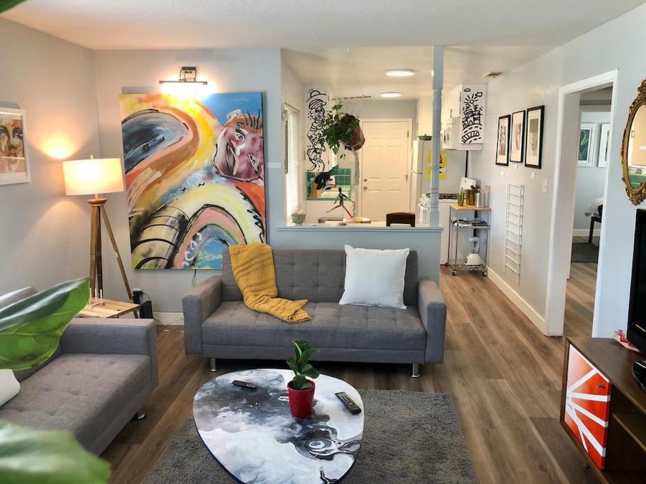 Smart Eclectic Art House Near Uc Davis Med Center Villa Sacramento Exterior foto
